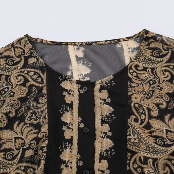 Retro slim fit printed round neck top